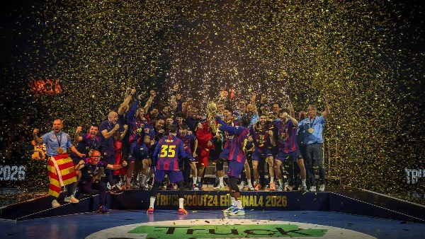 برشلونة في تحدٍ استثنائي بإيطاليا.. مباراتان و45 دقيقة تكسران قواعد كرة القدم