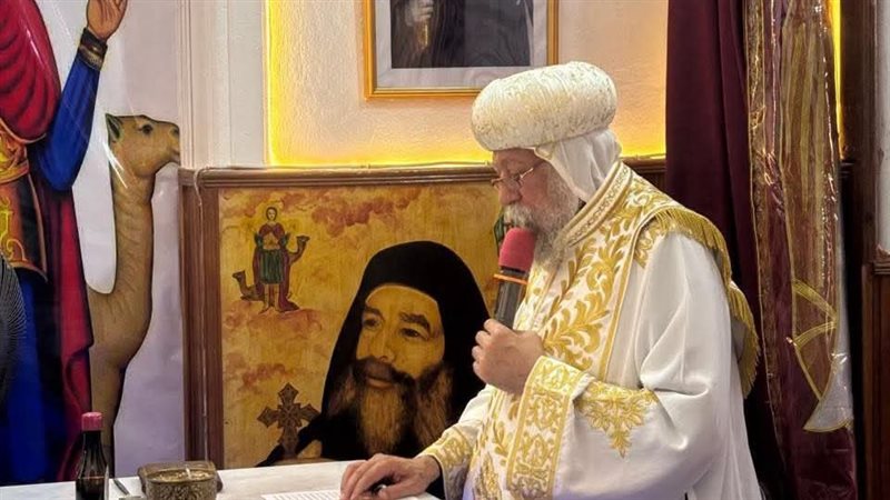 الأنبا إيلاريون يدشن مذبحا جديدًا ويرسم شماسة في إيبارشية البحيرة