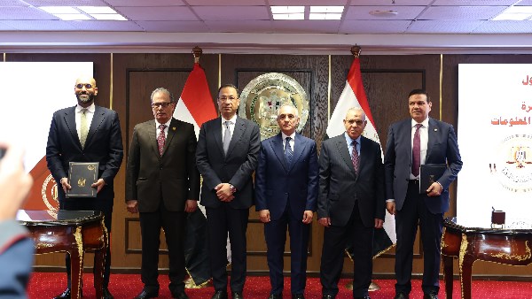 وزيرا العدل والاتصالات يشهدان توقيع بروتوكول تعاون لميكنة محكمة استئناف القاهرة