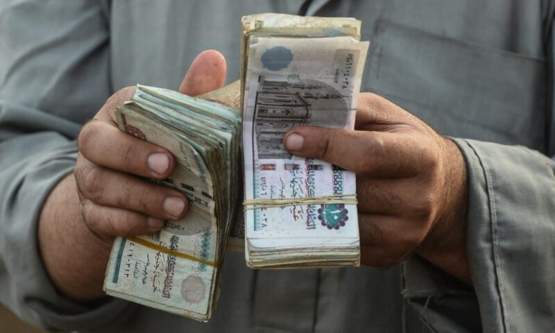 زكاة المال تُحسب على كامل المبلغ أم الزيادة فقط؟.. أمين الفتوى يجيب
