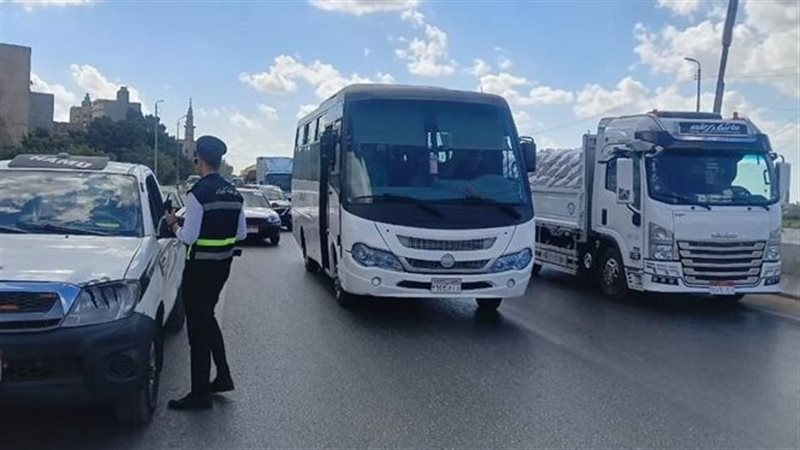حملات مكثفة تحرر 111 ألف مخالفة مرورية وتلاحق تجار العملة خلال 24 ساعة