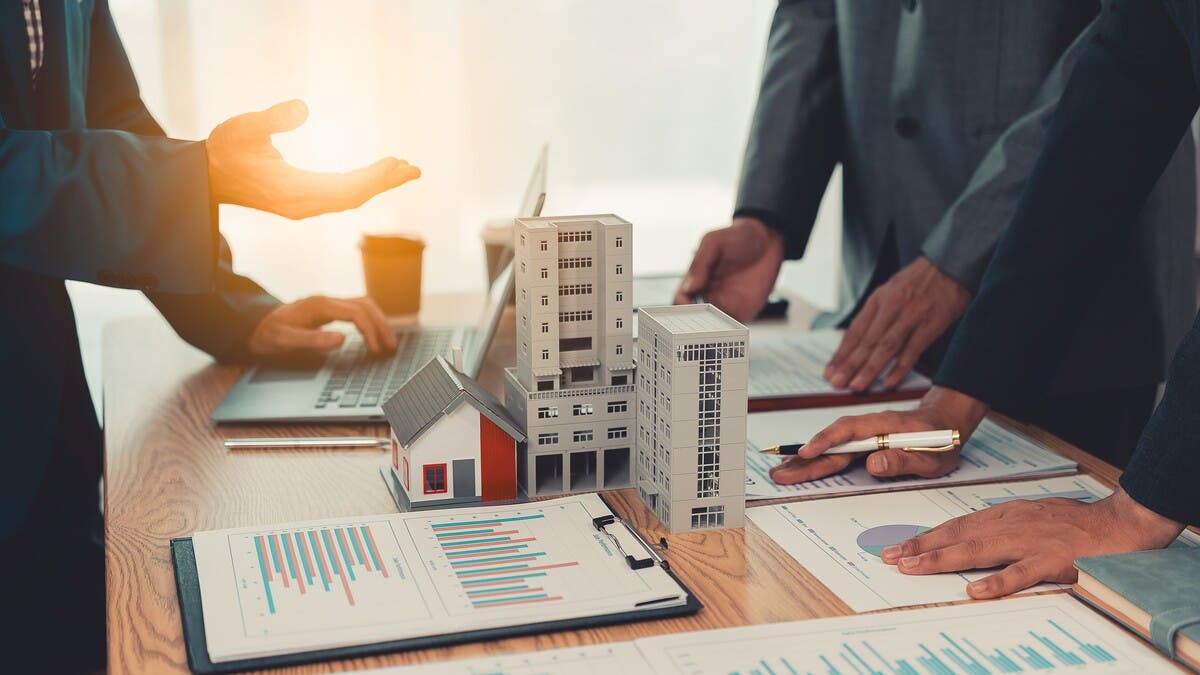 المبيعات الفصلية لشركات العقارات السعودية المدرجة ترتفع 22.5% إلى ملياري دولار