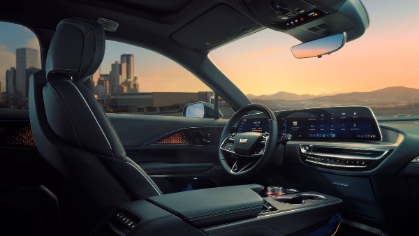جنرال موتورز تخسر رهانها على Apple CarPlay في سياراتها
