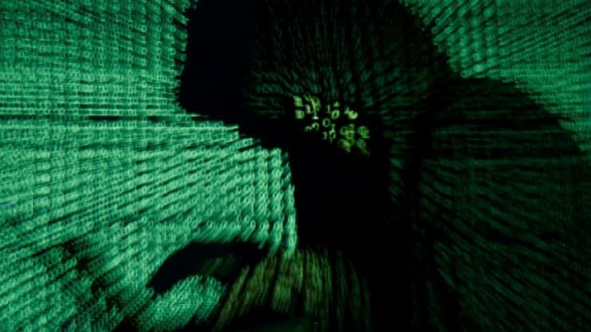 روسيا تعتقل 20 شخصاً في مداهمات لمنصات عملات رقمية مرتبطة بعمليات احتيال