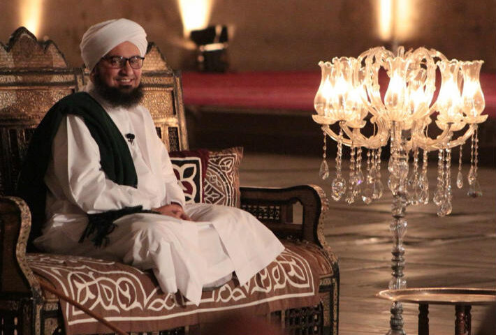 الحبيب علي الجفري: كل ذرة من ذرات هذا الوجود مسخرة لإبراز جمال سيدنا محمد ﷺ