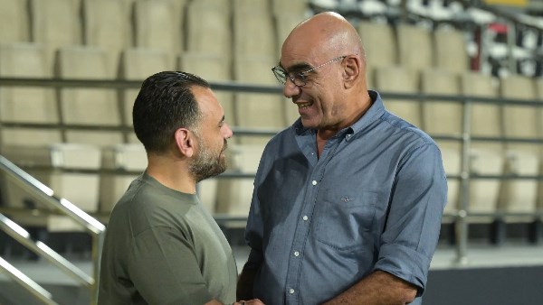 جون إدوارد له 500 ألف دولار عند الزمالك.. محمد طارق أضا يكشف مفاجأة الاستقالة