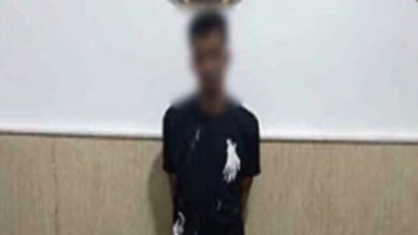 أونلاين|  تفاصيل حبس أدمن صفحة لبيع الأسلحة البيضاء