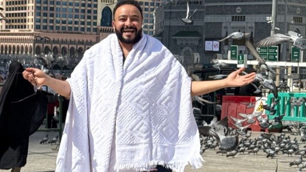 إطلالة روحانية.. حسام داغر يشارك لحظاته من مكة