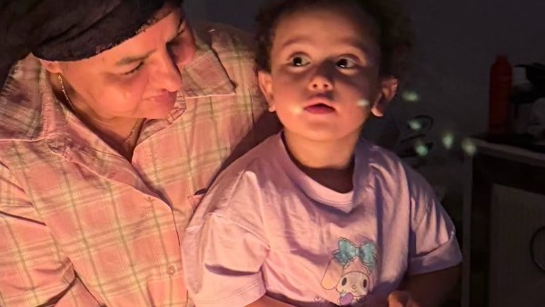 إمام عاشور يهنئ والدته بعيد ميلادها