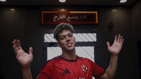 ولسه مكملين 2030.. إمام عاشور يحتفل بالتجديد مع الأهلي على طريقته