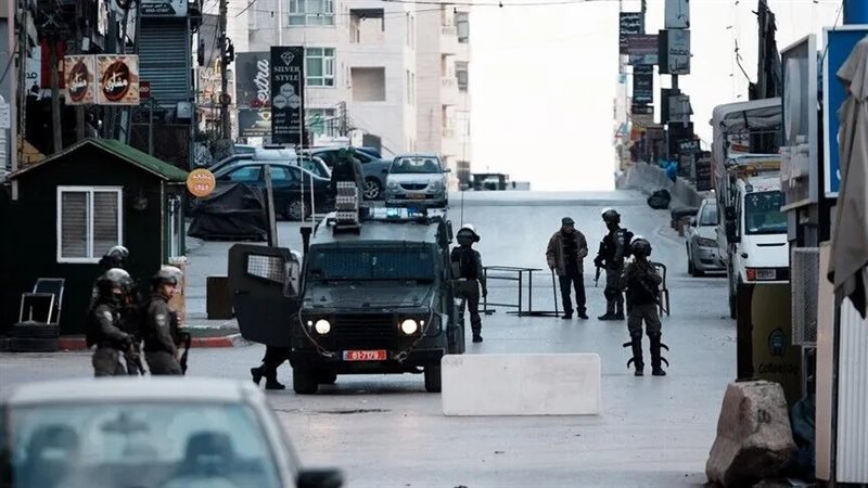 قوات الاحتلال تقتحم قرية قراوة بني زيد بالضفة الغربية