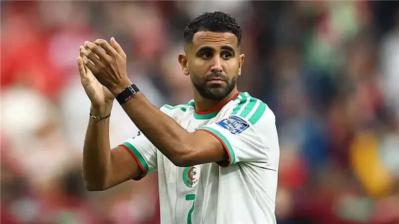 الاتحاد السعودي يدخل في مفاوضات لضم رياض محرز