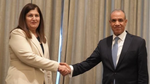 وزير الخارجية يلتقي نظيره الفلسطيني على هامش الاجتماع الوزاري حول القدس في عمان