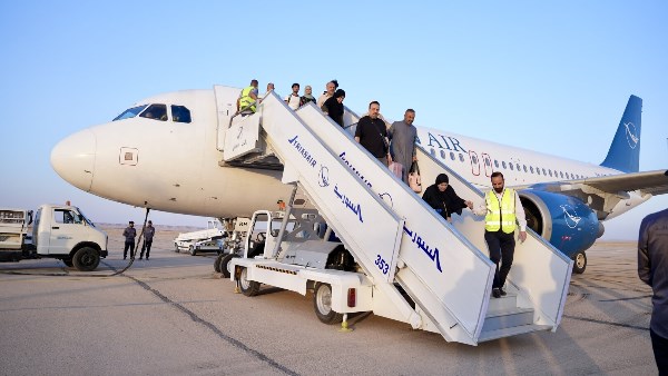 مطار دير الزور يستقبل أول رحلة داخلية من دمشق