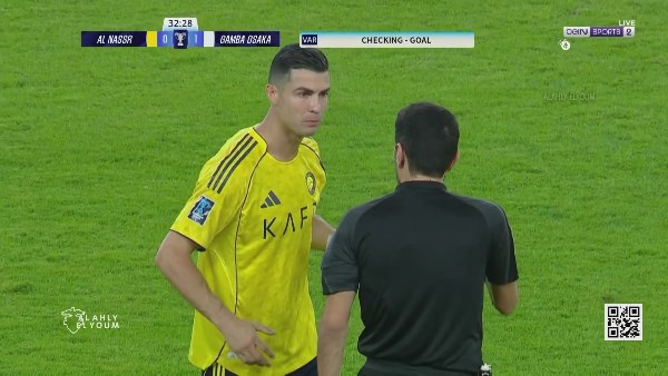 النصر يتقدم بثنائية على الرياض في الشوط الأول بالدوري السعودي