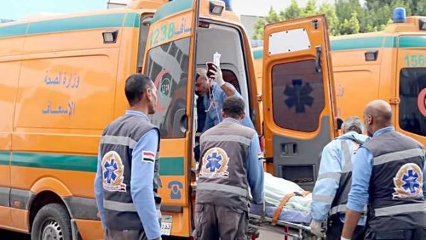 رقصة فوق السلم قلبت فرح الشرقية إلى صرخات.. وهشام موسى يحذر الشباب