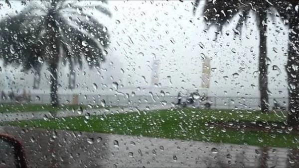 الأرصاد تكشف مفاجآت في طقس اليوم.. أمطار ورياح وارتفاع الأمواج