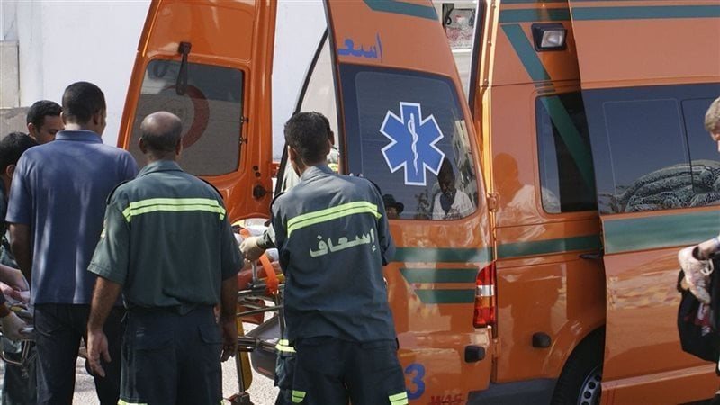 إصابة 9 عمال في انقلاب سيارة نقل بطريق أبو سمبل بأسوان