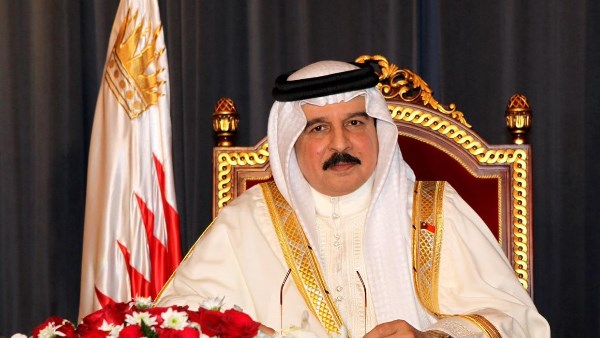 ملك البحرين يجدد إدانة العدوان على مصر في ميناء دمياط وتأييده لما تتخذه القاهرة من إجراءات