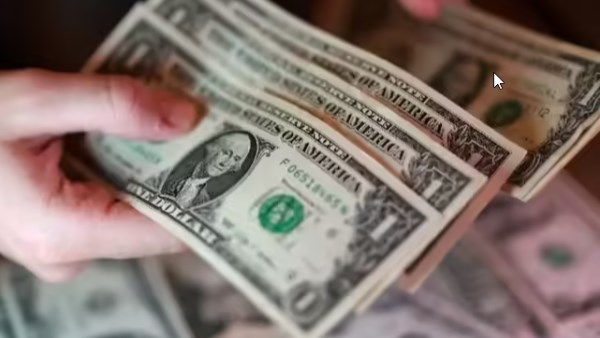 سعر الدولار في البنوك الآن