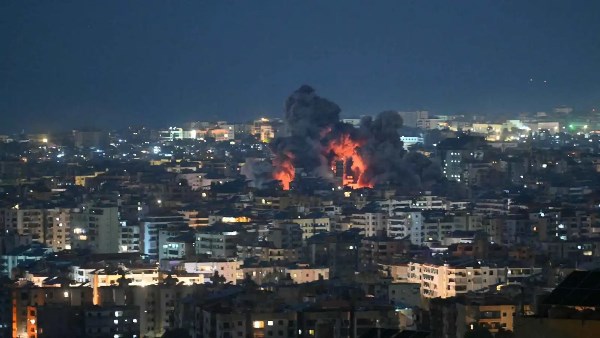 ليلة دا مية في جنوب لبنان.. غارات إسرائيلية مكثفة وأنباء عن اغتيال عناصر من فصائل لبنانية
