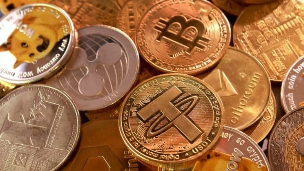 جنوب أفريقيا تضع أول إطار تنظيمي لتحويل العملات المشفرة دوليًا