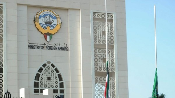 الكويت تدين وتستنكر بشدة مواصلة الاحتلال الإسرائيلي انتهاكاته واستهداف المدنيين والمنشآت الصحية بقطاع غزة