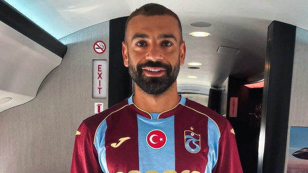 أول ظهور رسميًا لمحمد صلاح بقميص طرابزون سبور.. ورسالة خاصة لجماهير النادي