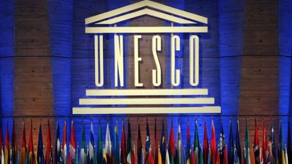 “اليونسكو” تحذر من إعادة تشكيل الذكاء الاصطناعي لمستقبل اللغات وتطلق مبادرة لحماية اللغات الأصلية