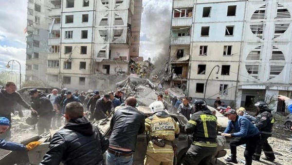 روسيا: مقتل 5 أشخاص وإصابة 25 آخرين جراء هجوم أوكراني على بيلجورود
