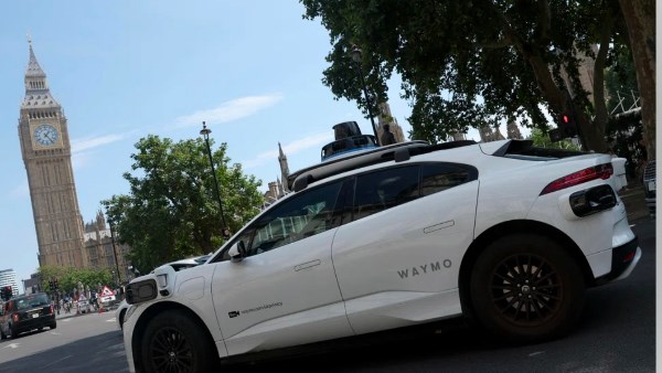 بريطانيا تعلن عن تمويل بـ130 مليون جنيه إسترليني لتطوير المركبات خالية الانبعاثات