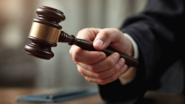 جنايات سوهاج تبرئ متهمًا في قضية مخدرات لهذا السبب الغريب