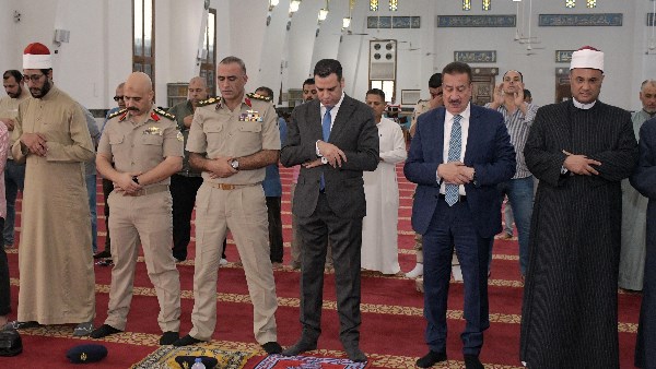 محافظ بورسعيد يؤكد أهمية استلهام القيم النبوية في تعزيز المحبة والتراحم