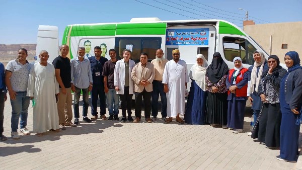 “صحة شمال سيناء”: الكشف علي 80 مواطنا في قافلة طبية بقرية بوسط سيناء
