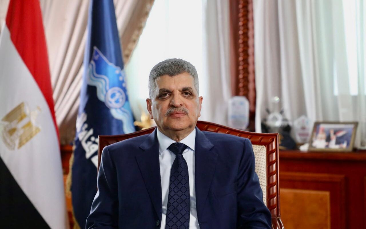أسامة ربيع : ابتكرنا خدمات حققت نتائج إيجابية.. وعززت العائدات الدولارية لهيئة قناة السويس