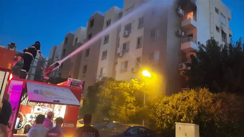 إصابة عامل بحروق في المنصورة والسيطرة على حريق شقة بدكرنس بالدقهلية