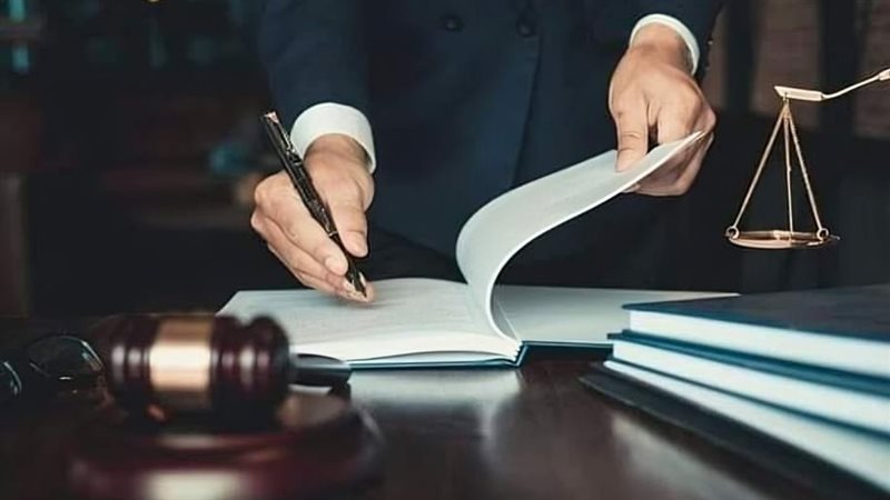 الهاتف قاد رجال المباحث إلى الخيط الأخير، 10 مشاهد تكشف تفاصيل جريمة قتل مسن ودفنه داخل غرفة بالفرافرة