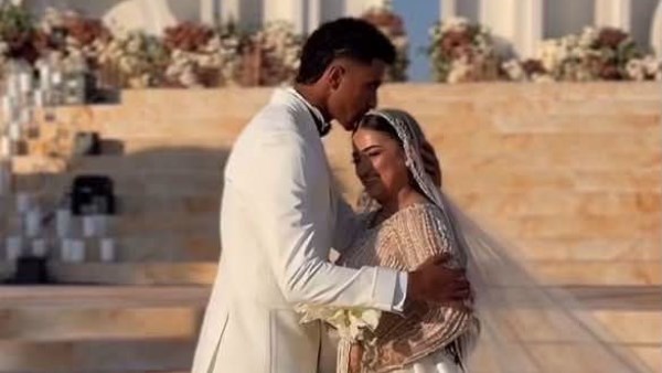 وسط أجواء من البهجة والفرحة.. لقطات من حفل زفاف حسام عبدالمجيد
