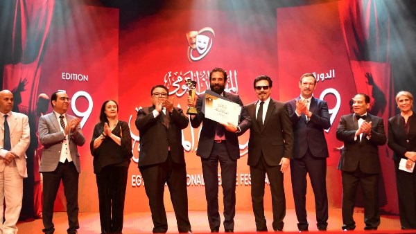 أمير اليماني يحتفل بجوائز «متولي وشفيقة» في المهرجان القومي للمسرح