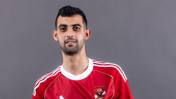 الأهلي يحسم بديل بلعمري.. 3 أسماء على طاولة الأحمر قبل غلق الميركاتو