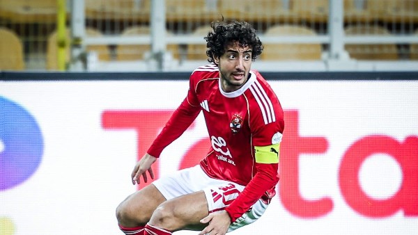 أحمد حسن: محمد هاني يوقع عقوده الجديدة مع الأهلي حتى 2029