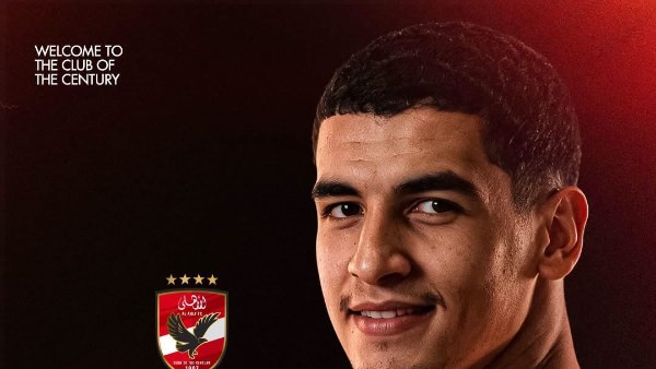 مدرب «المغرب الفاسي» يتغزّل في قنّاص الأهلي الجديد .. ماذا قال؟