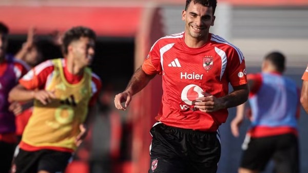 شوبير يوضح موقف ثلاثي الأهلي قبل مواجهة إنبي في الدوري