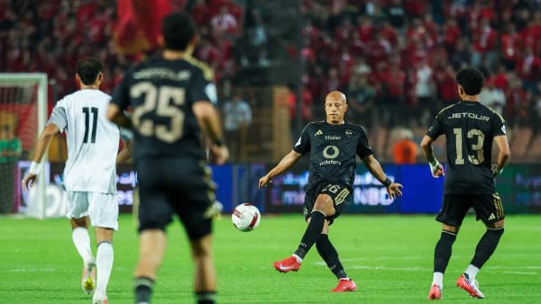 مصدر بلجنة الحكام: نجم الأهلي استحق الطرد بعد دهس قدم لاعب زد