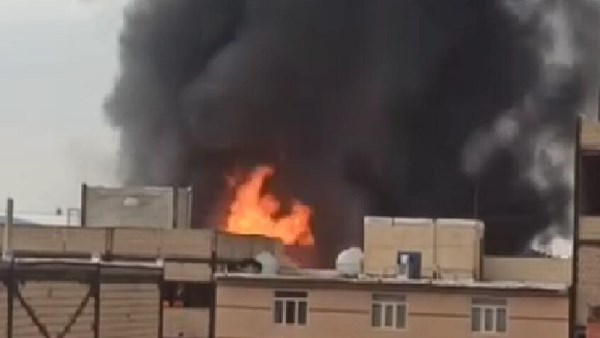 حريق كبير يهز مجمعا صناعيا قرب طهران.. 4 إصابات وتحرك عاجل لفرق الإنقاذ