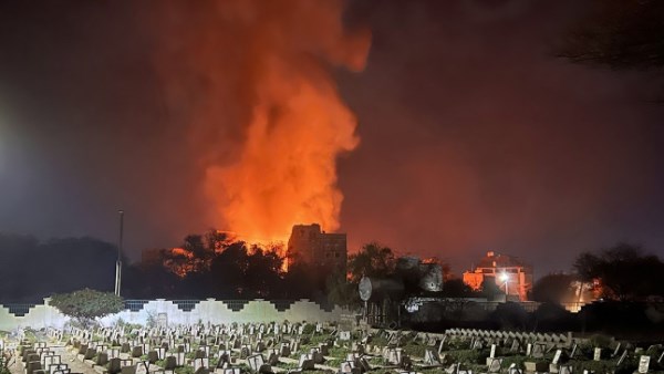 ضربة أمريكية قرب هرمز.. واشنطن تستهدف منصات إيرانية قبل زرع ألغام بحرية