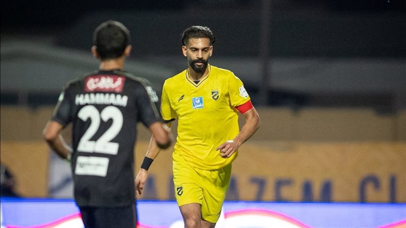 الدوري السعودي، تعادل سلبي بين الحزم والشباب في الشوط الأول (صور)