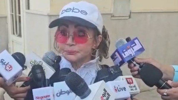 شهيرة: رانيا محمود ياسين ضحت بسنوات من مشوارها الفني لأجل بيتها وأسرتها.. فيديو