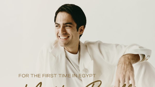 ماتيو بوتشيلي يحيي أولى حفلاته في مصر بالساحل الشمالي