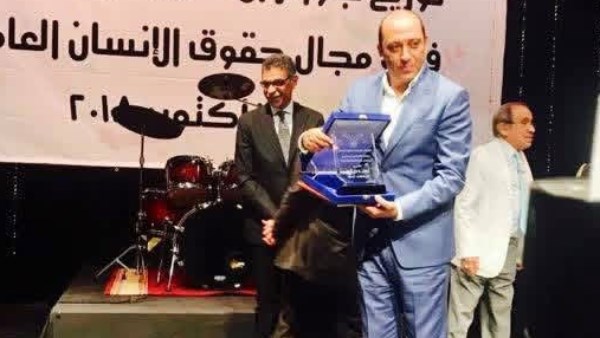 بعد فوزه بأول جائزة سينمائية في الذكاء الاصطناعي.. المخرج أحمد صالح يصل القائمة النهائية لمهرجان بورانو في فينيسيا